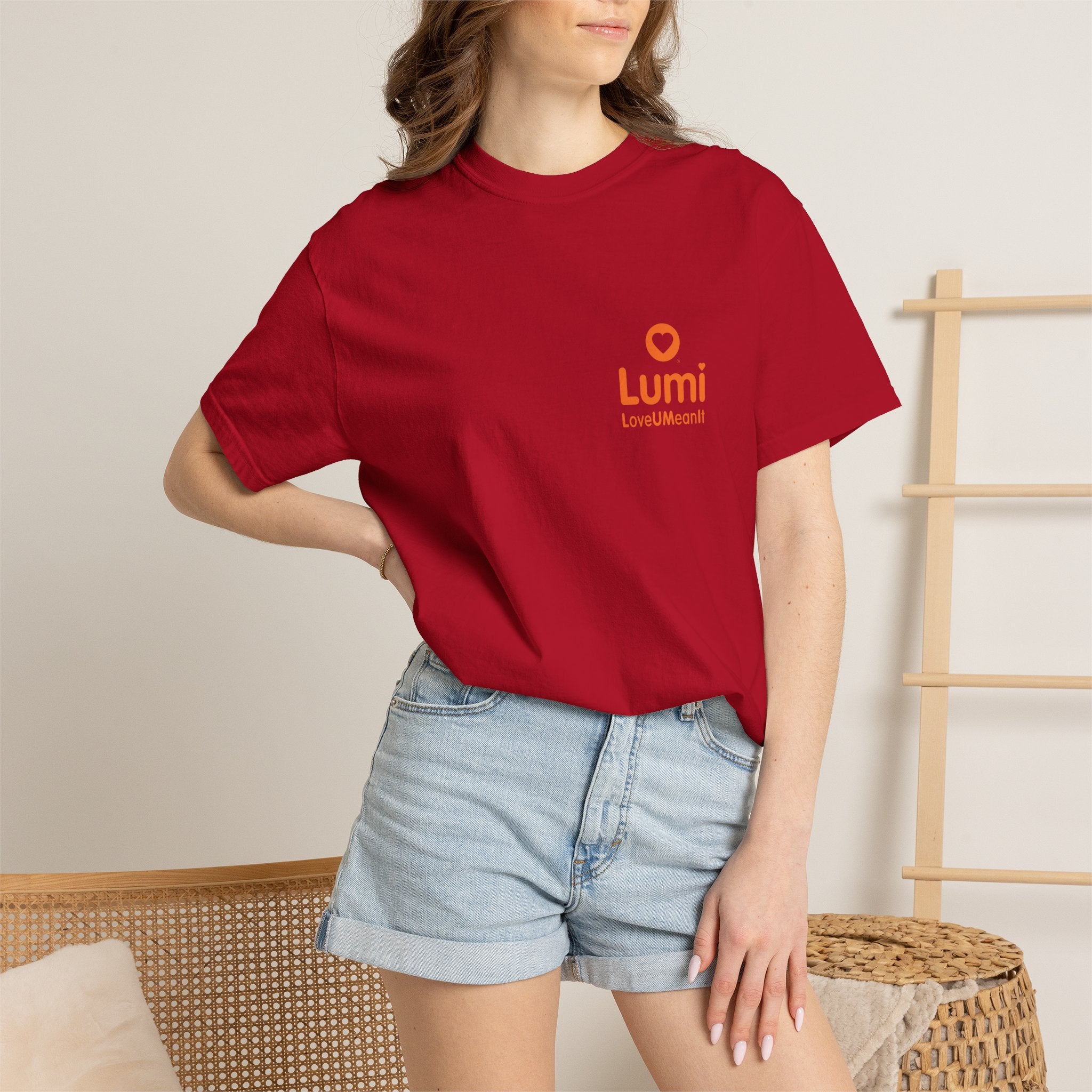Lumi logo T-shirt | Small orange heart logo tee